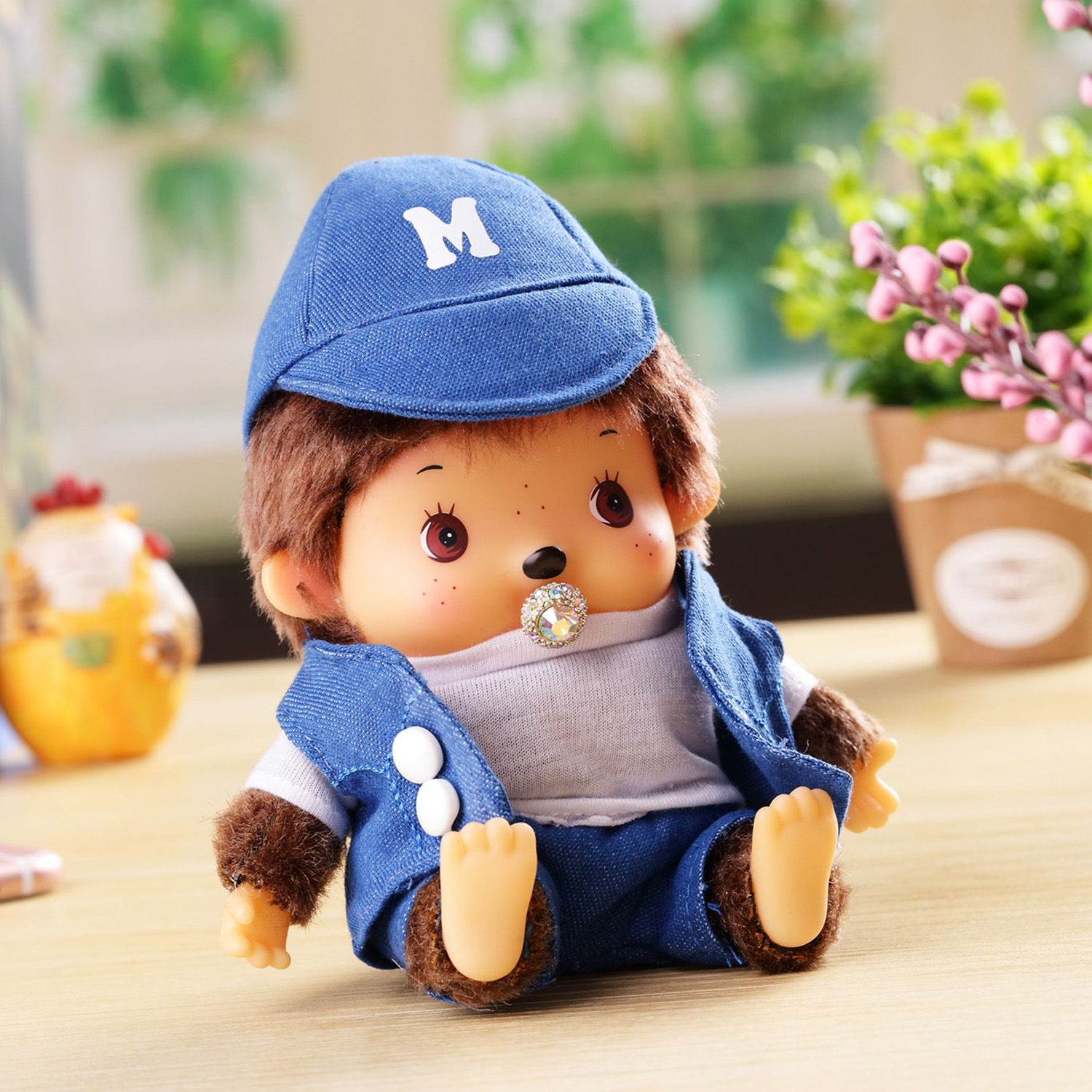 厂家直营毛绒蒙奇奇公仔移动电源一件代发摆件卡通蒙奇奇公仔电源