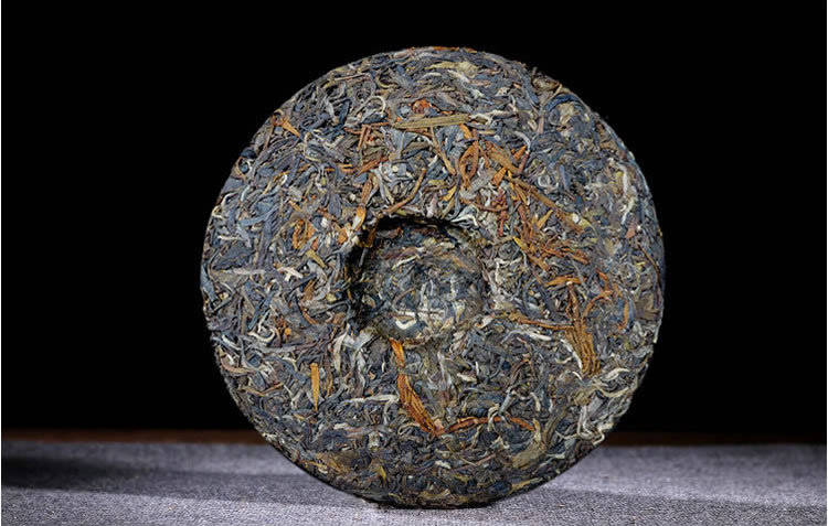 普洱茶生茶螃蟹脚云南勐库冰岛大雪山古树茶357g七子饼天地人茶厂