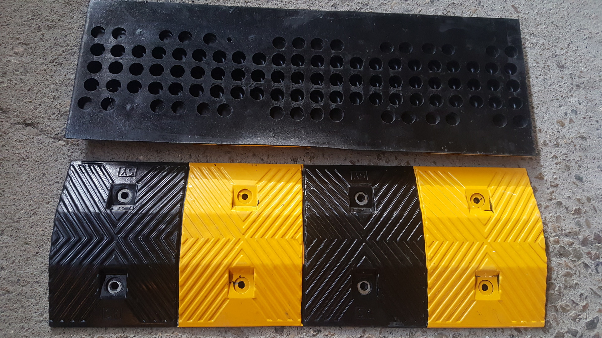 人字米字梯形减速带 公路道路塑料减速板 橡胶减速缓冲带厂家直销