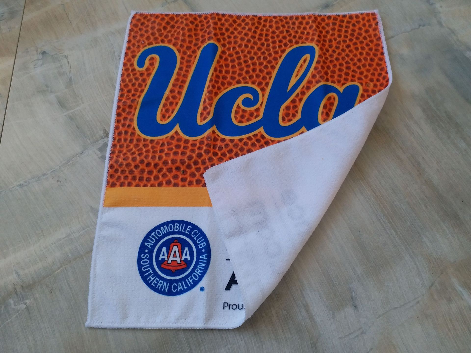 厂家定制超细纤维热转印毛巾集会毛巾球赛毛巾沙滩巾