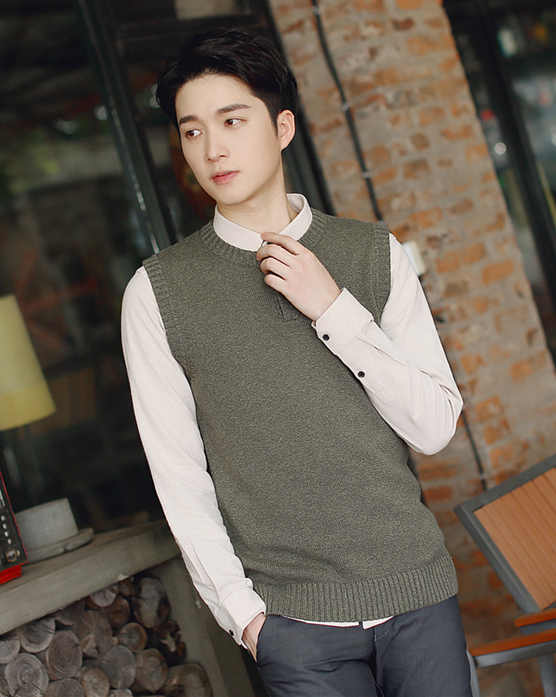 【清仓】春秋男士针织毛背心青年纽扣男无袖毛衣圆领坎肩毛线马甲