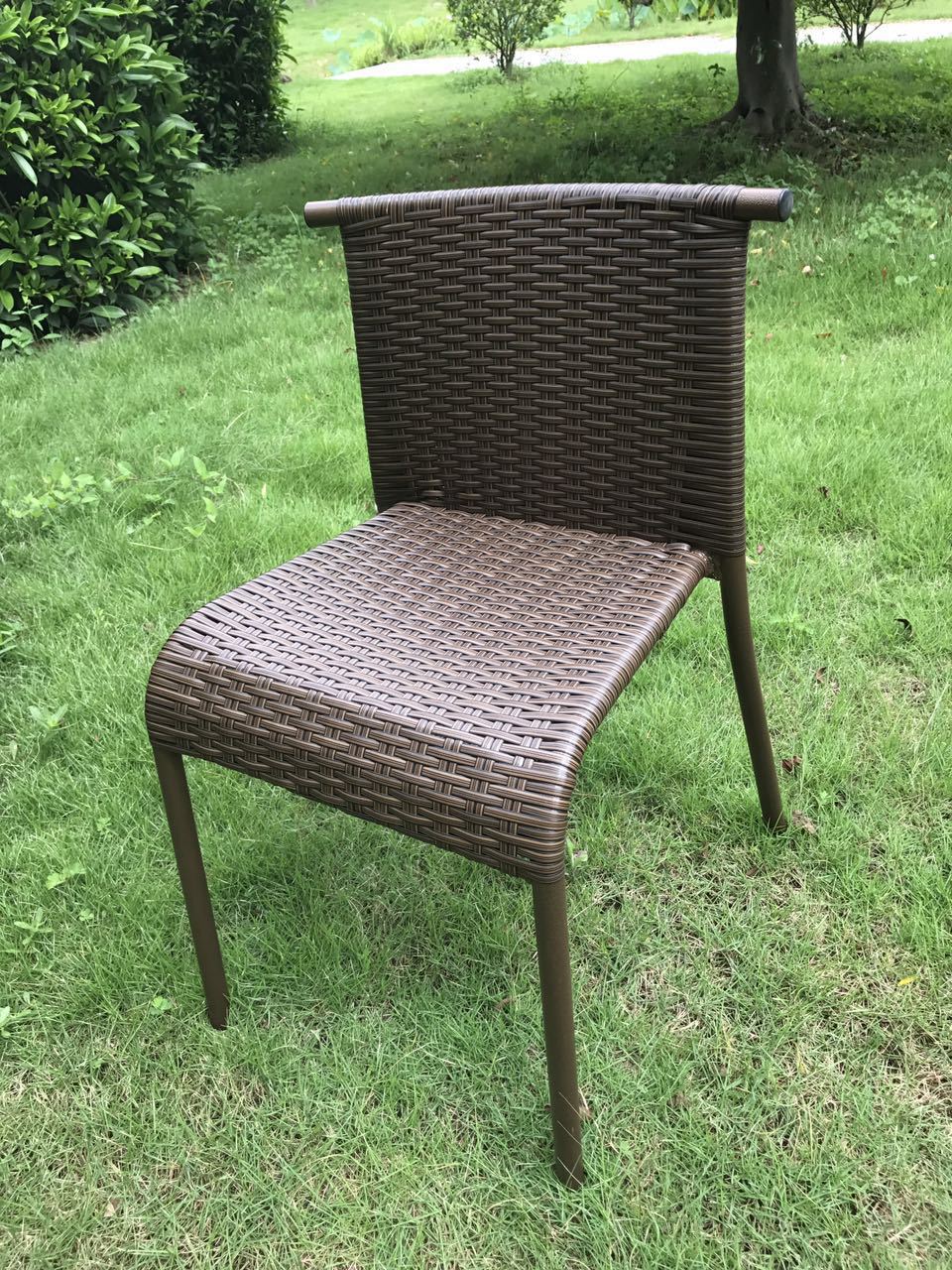 新款五金塑料牛角藤椅户外家具花园阳台藤椅奶茶店咖啡厅露天藤椅