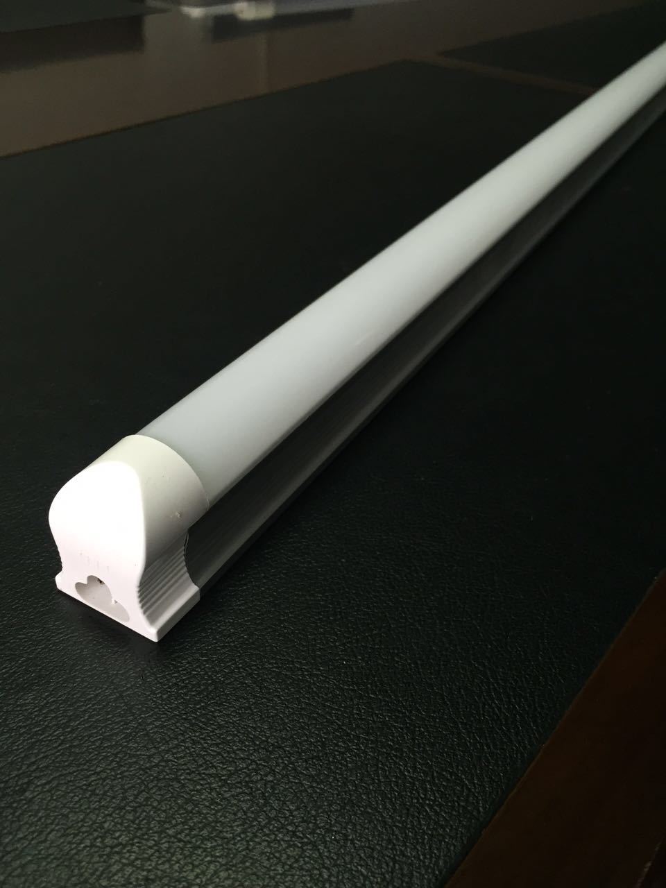 专业生产led应急灯管,可做t8分体t8一体化灯管,上面报价为一体化报价