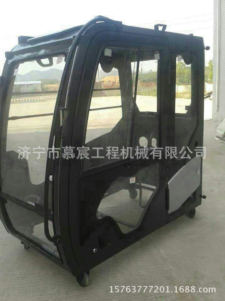 日立ZX200-5G駕駛室