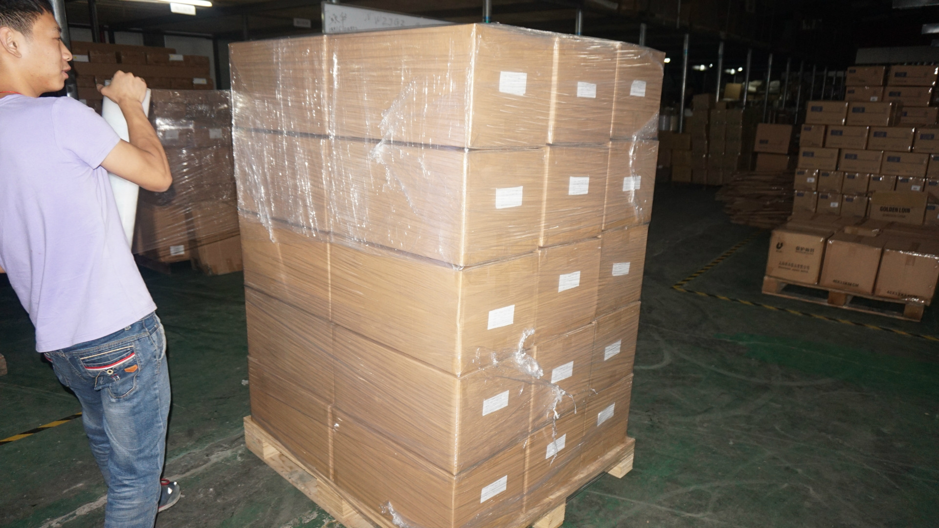 可定制厂家直销pe缠绕膜 货物包装托盘打包