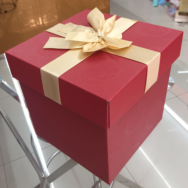 【新款牛皮礼品盒正方形 创意生日礼盒礼物包装盒 婚庆回礼包批发】价