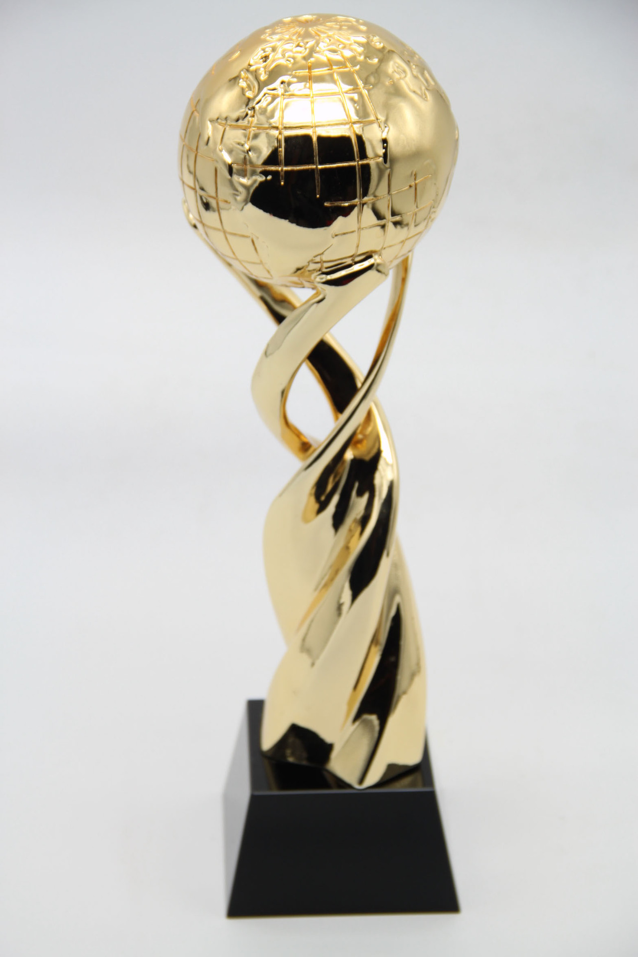 杭州球型奖杯誉满全球全国销售金奖杯广州奖杯体育赛事奖杯