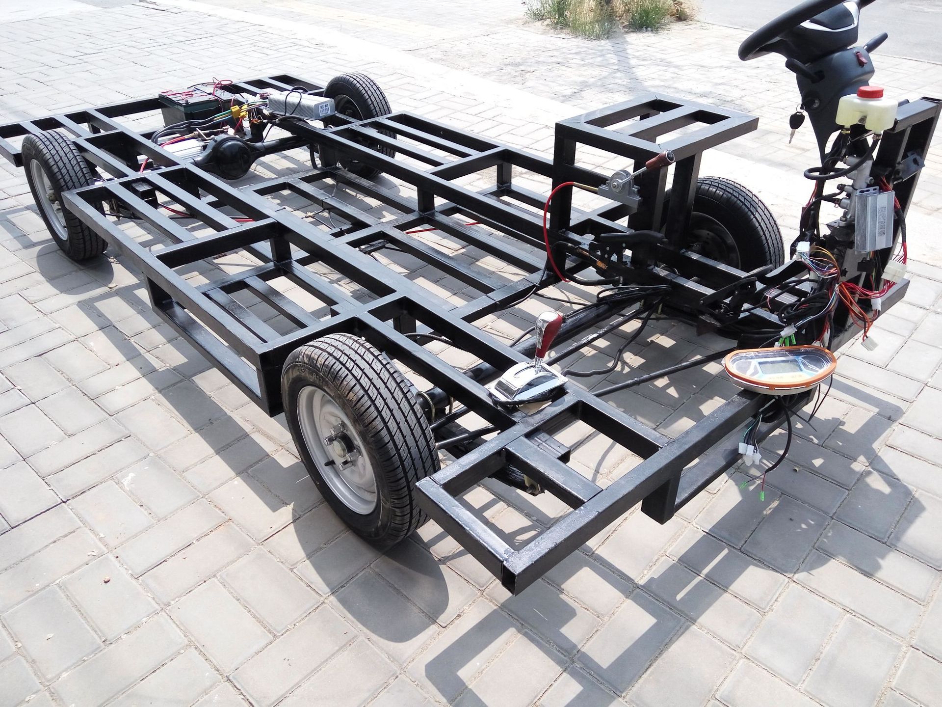 电动小吃车房车多功能商用车碟刹后桥前桥四轮餐车全套底盘配件