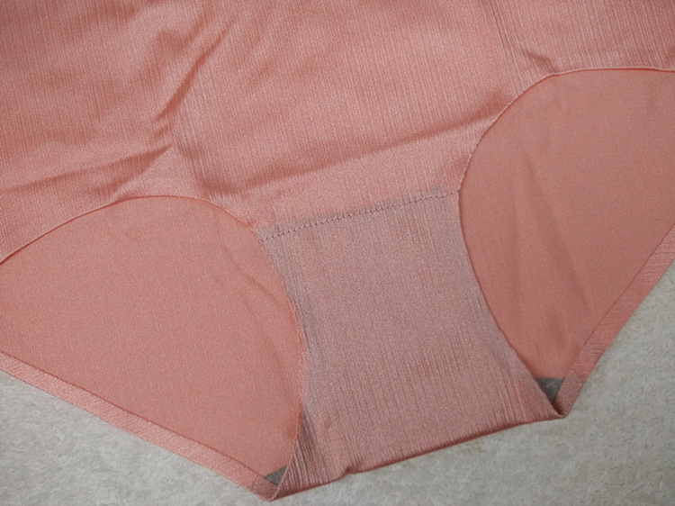 批发中腰无痕一片式拉丝内裤竹碳档透气性感女士三角裤头清仓处理