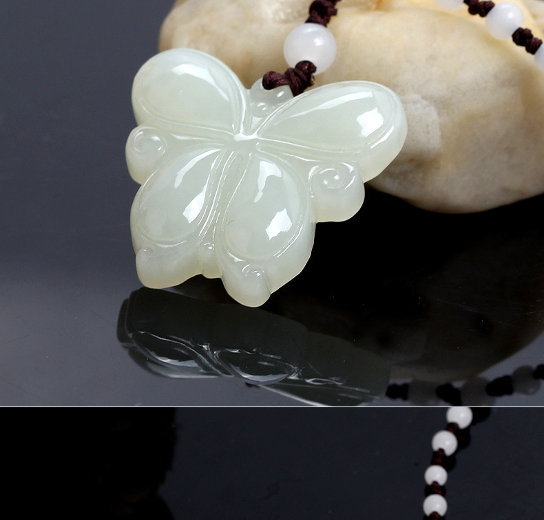 送礼佳品 玉石包邮新疆和田玉精雕玉蝴蝶吊坠 女款时尚玉佩玉坠