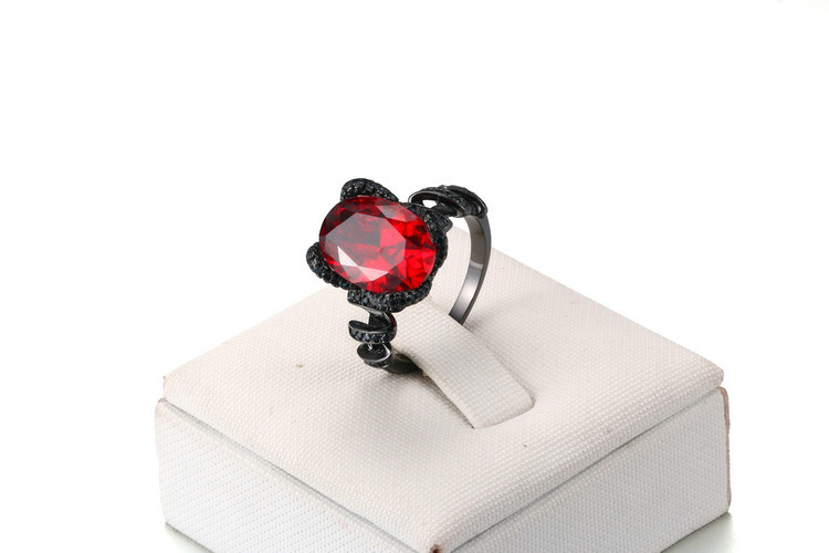 跨境新品手饰 欧美螺旋型黑金红刚玉戒指 锆石微镶戒指批发定制