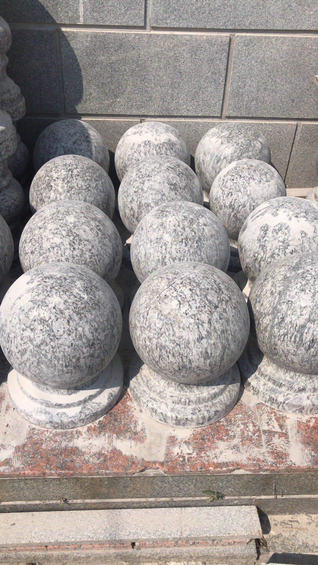 (济豪石业)廉江芝麻白石雕挡车石球花岗岩车挡石厂家大量批发