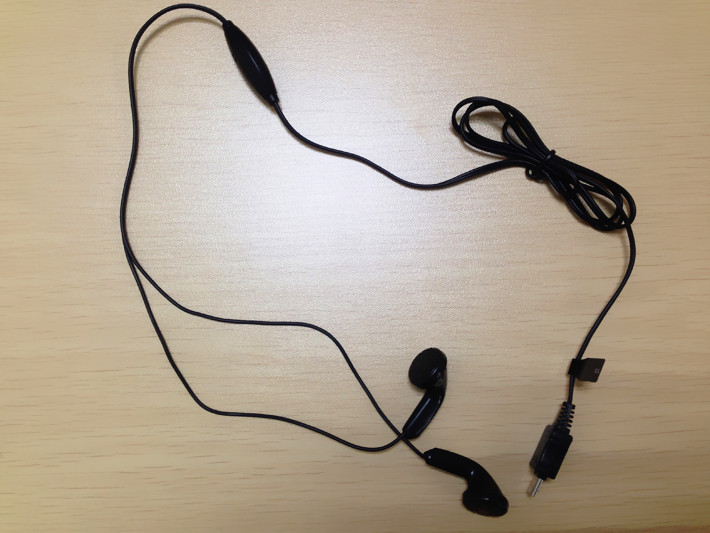 耳机线micro usb安卓接口手机耳机type-c耳塞lightning扁头通用