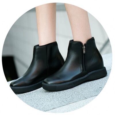 靴子女英伦风百搭平底靴休闲平跟皮靴学生靴圆头秋冬短靴马丁靴女