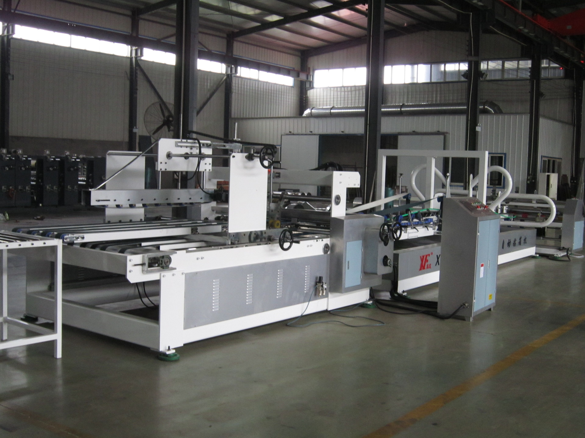 全自动粘箱机糊盒机照相机械设备