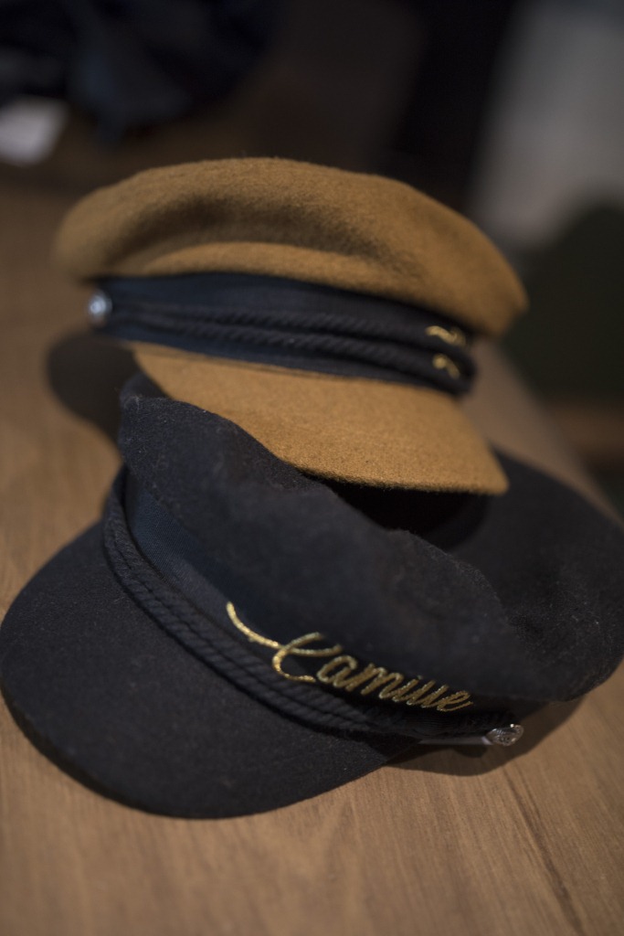 17春日本原单字母刺绣复古英伦海军风毛呢鸭舌帽女