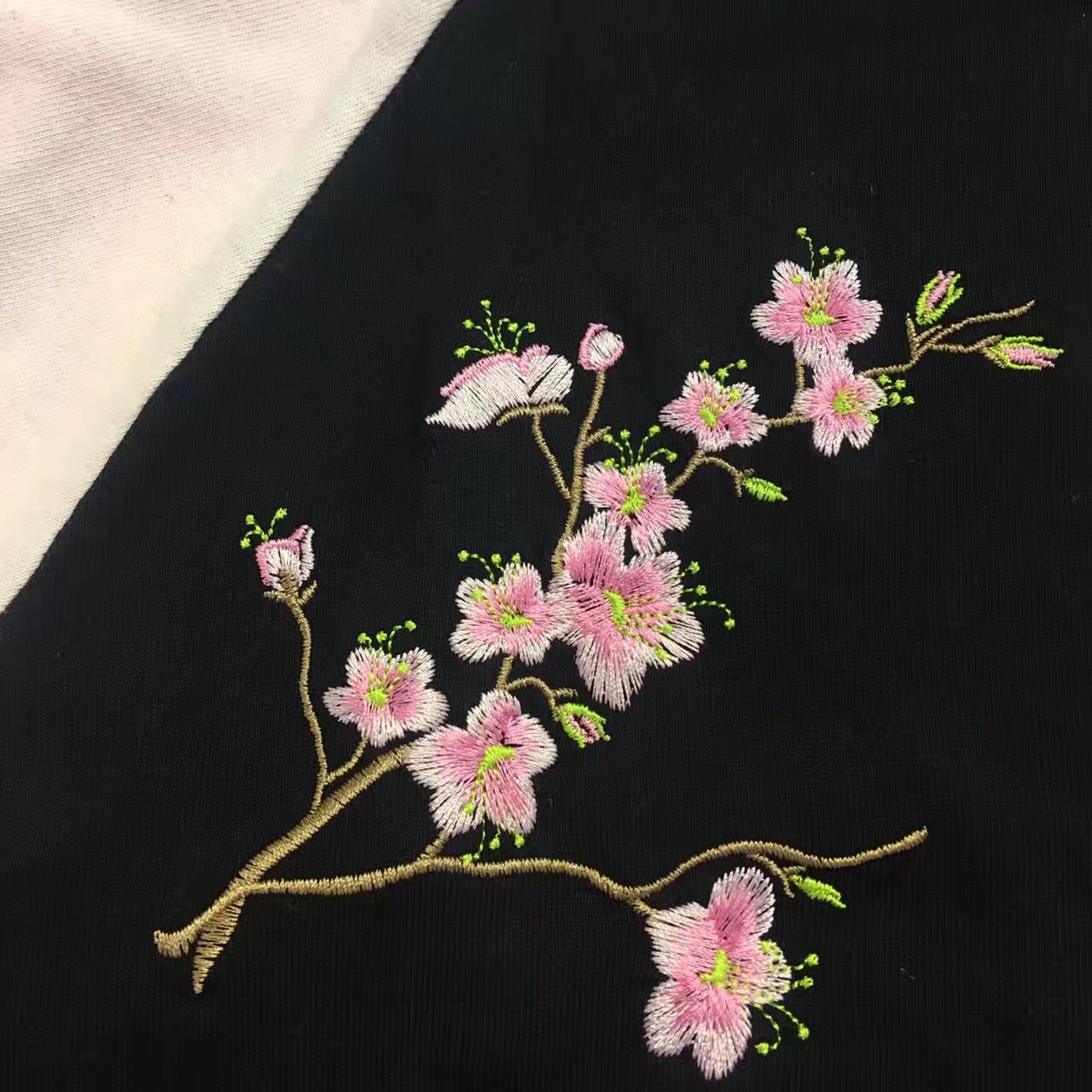 17韩版夏款 复古系文艺范 梅花刺绣拼色纯棉质宽松百搭t恤