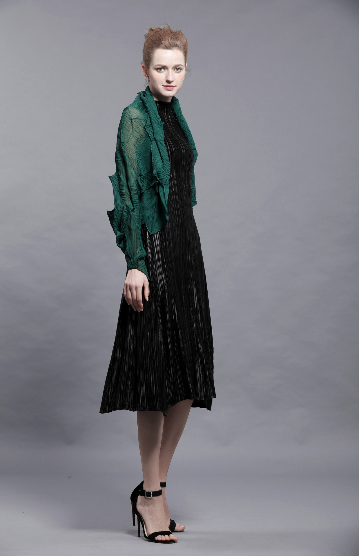 2018春夏新款三宅薄款披肩外套一生褶皱宽松气质 褶衣