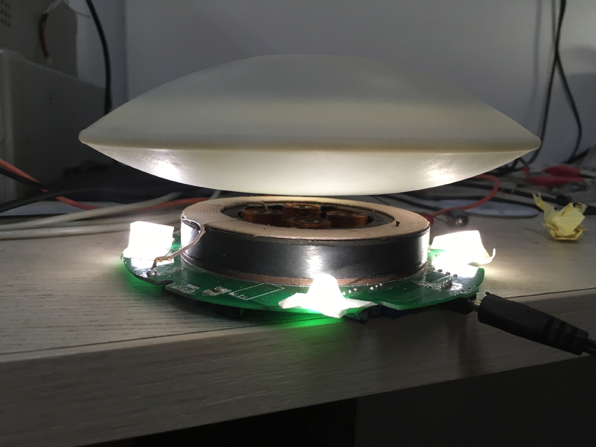 机器人工业设备大功率无线充电方案开发定制300w无线供电方案设计