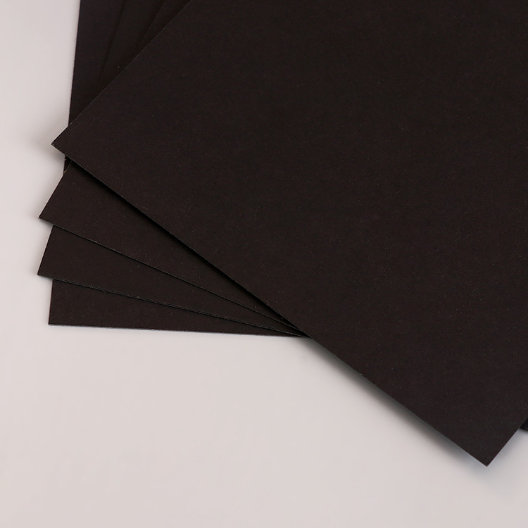 厂家专业供应 国产黑色牛皮纸 包装印刷正度黑卡纸300g 品质保证