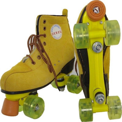 芭塞尼双排溜冰鞋 双排轮鞋 双排溜冰鞋 溜冰场专用旱冰鞋 轮滑鞋