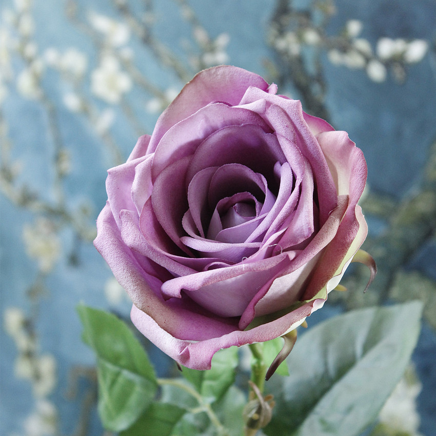 人造花单枝厂家批发手感皇后玫瑰房家居装饰高档婚庆玫瑰假花