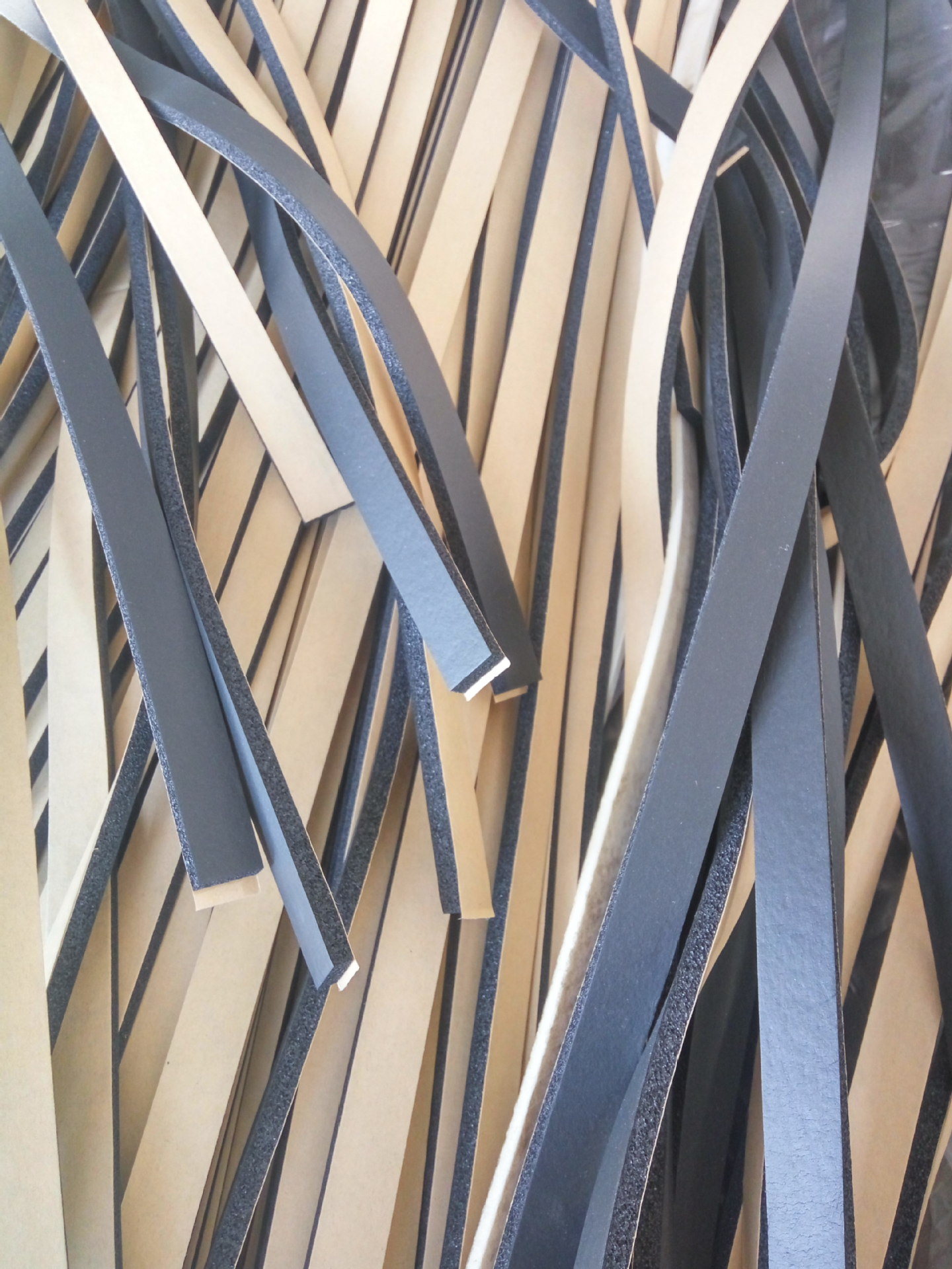 生产epdm橡胶发泡卷材cr氯丁橡胶发泡卷材【原板 剖切品 分条】