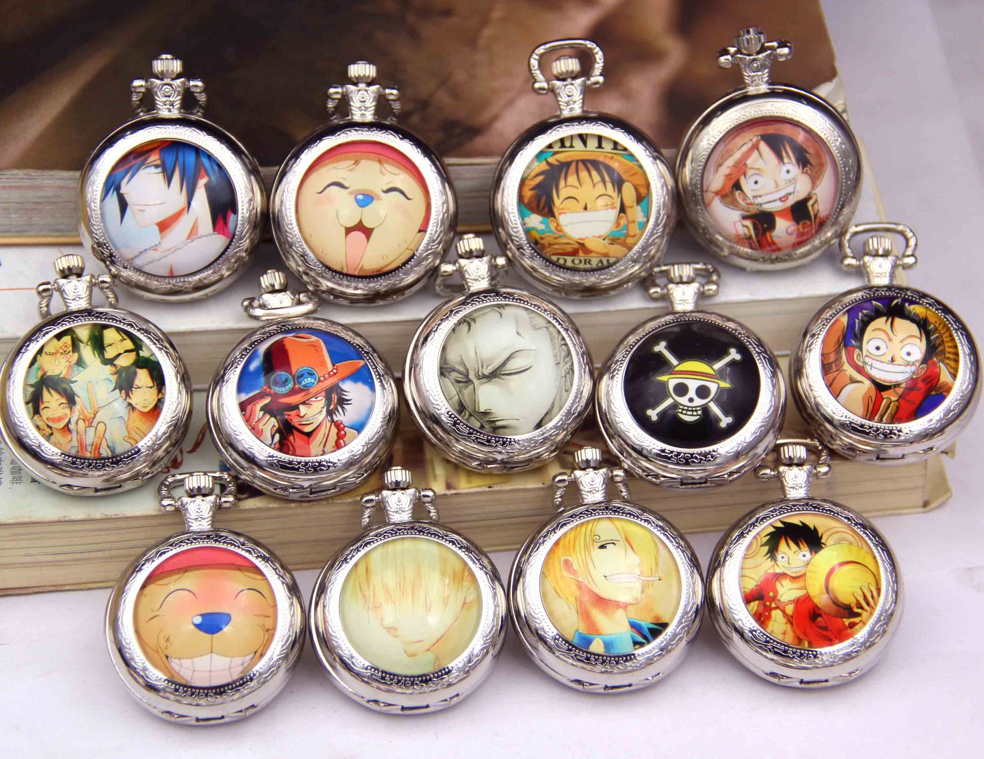 动漫周边 动漫怀表项链表 中号怀表 学生表 动漫怀表混款