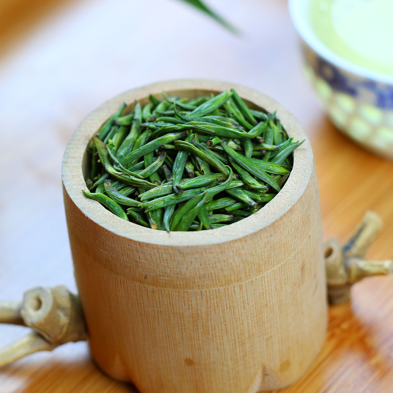 今年新峨眉山云雾绿茶单芽手工精选早春嫩芽雀舌御品竹芽散装称重