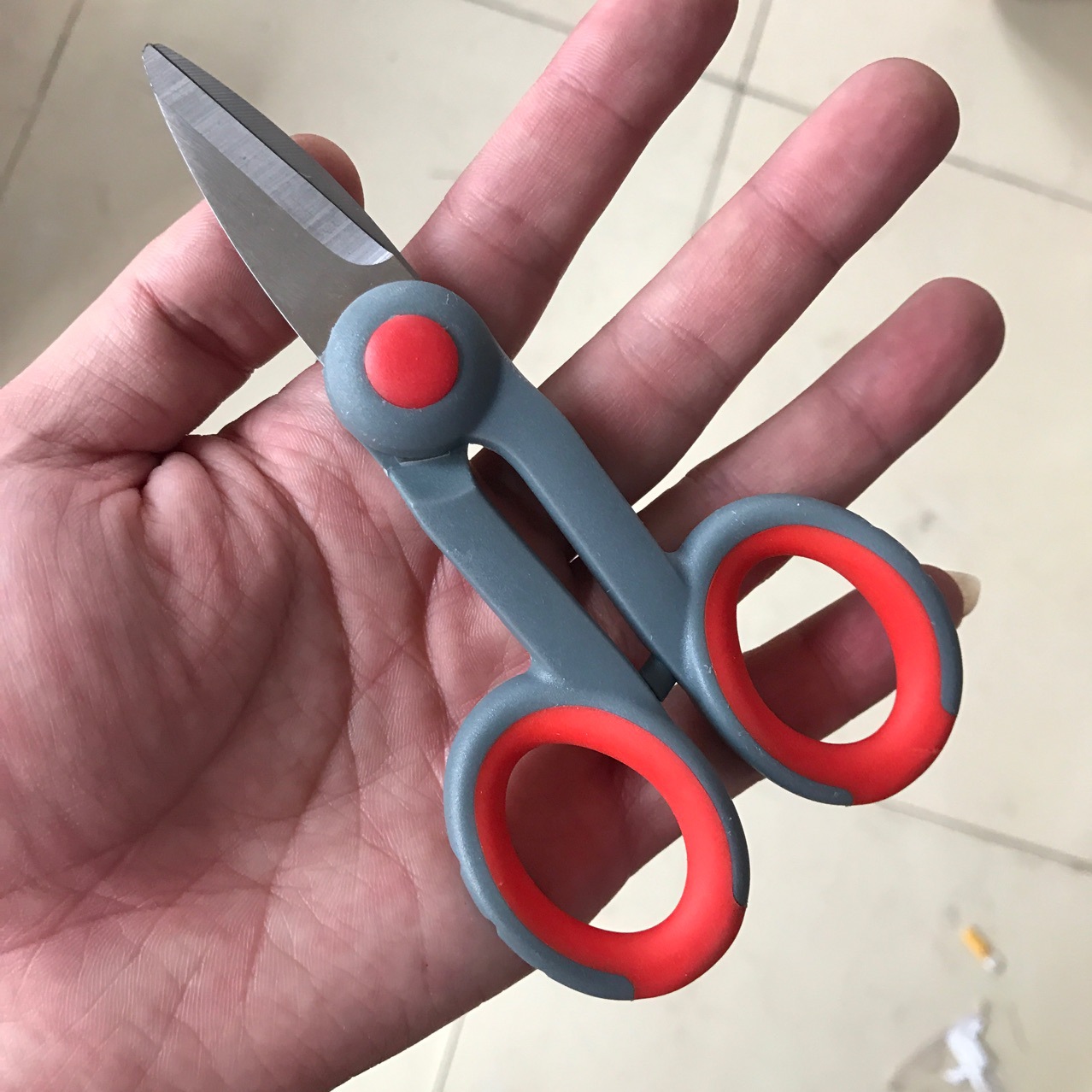 大力马线锯齿剪刀锋利实用