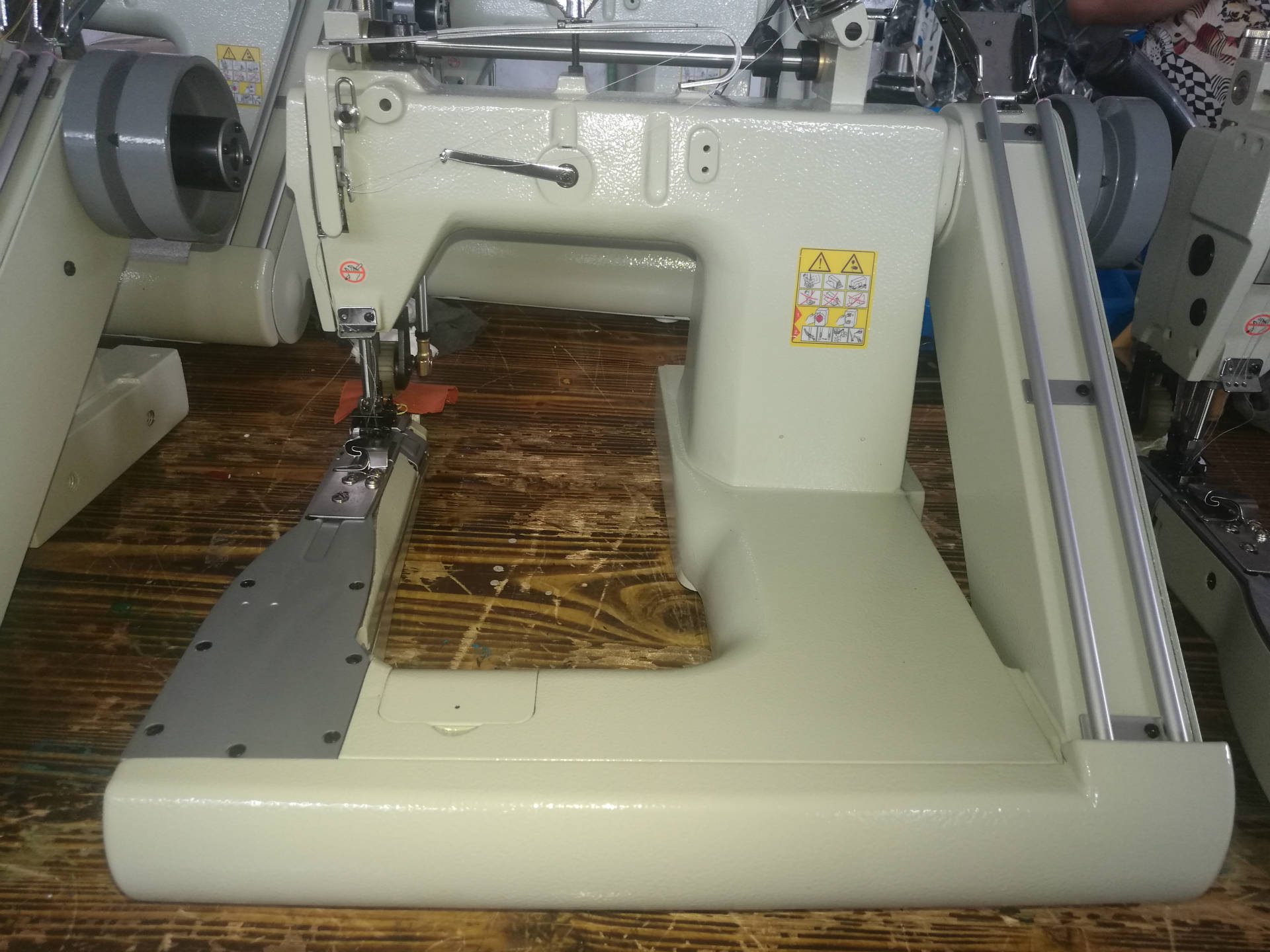 除尘袋埋夹机 过滤袋拼接缝纫机 千业927 928曲臂机 阿里推广直