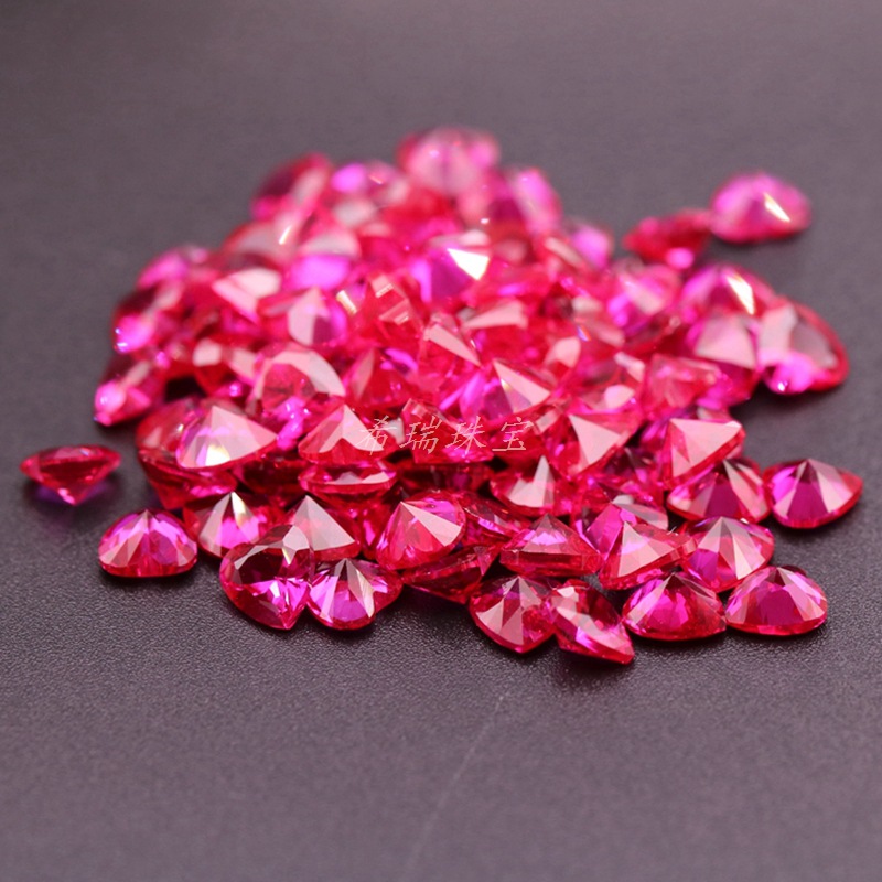 人造宝石裸石 心形红刚玉5#红 8*8mm 首饰镶嵌碎钻 现货供应