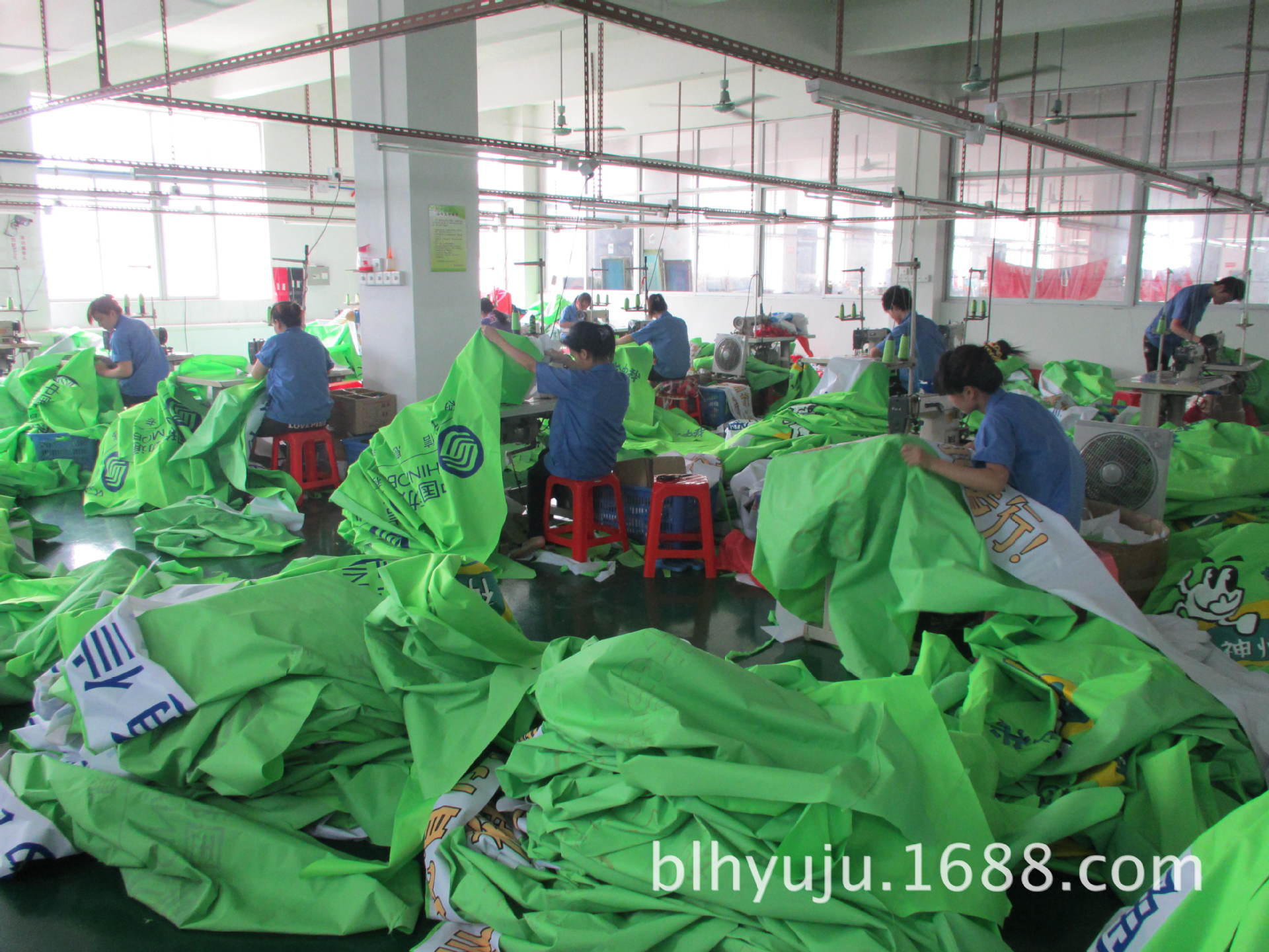 带拖轮包户外广告折叠帐篷 展览帐篷 广告帐篷 户外遮阳棚