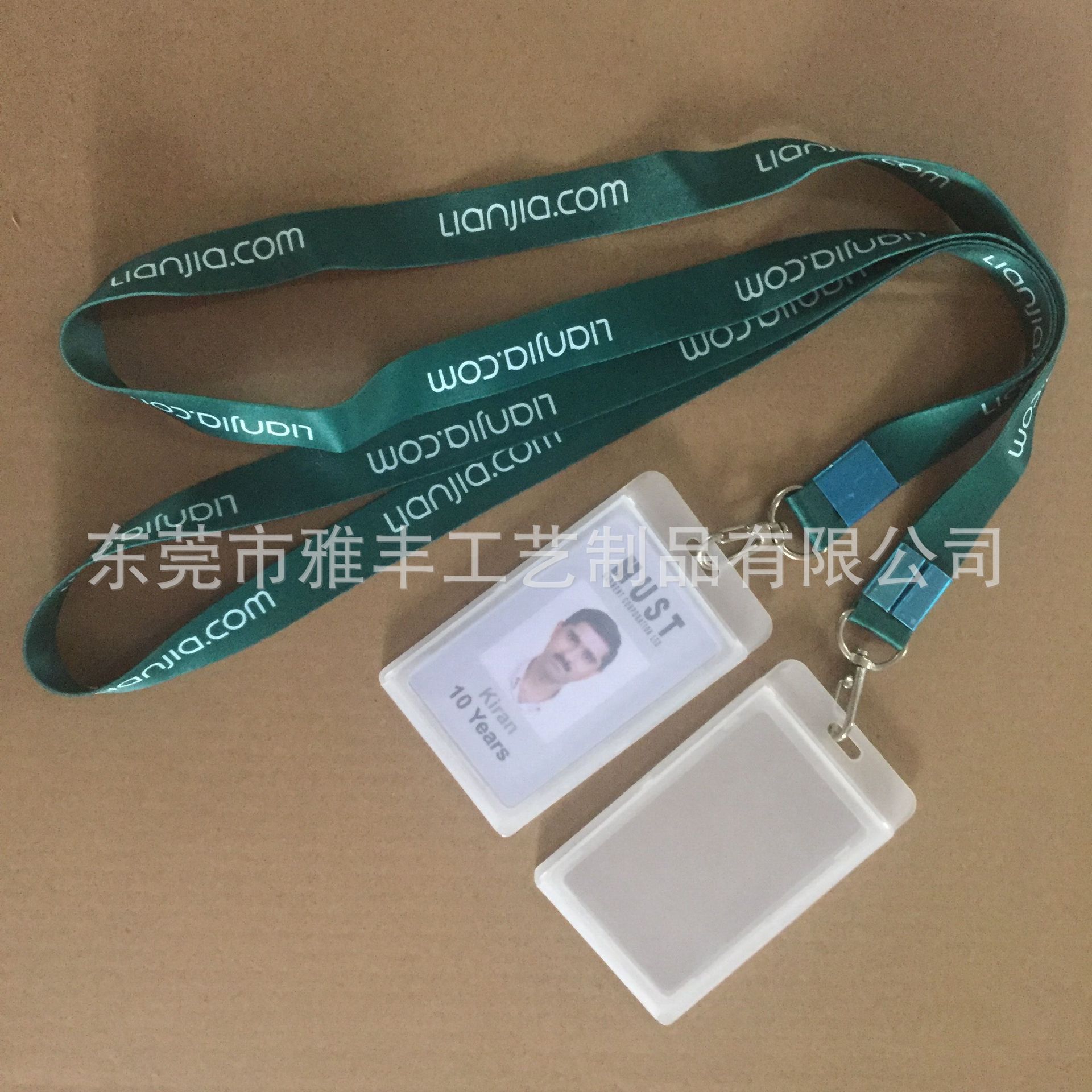 厂家直销铝合金卡套 工作卡牌 专业定制 质量高端 工牌挂绳卡套