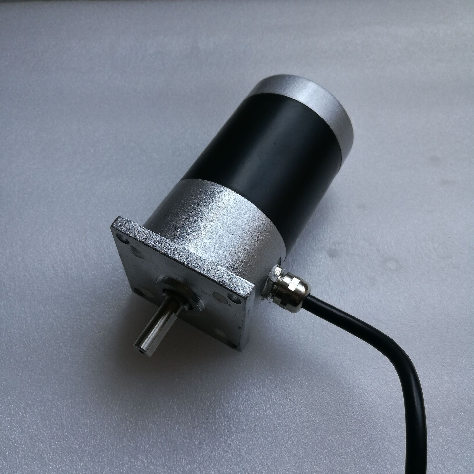 57防水电机ok57fs2108可放在水里工作防水步进电机大力距2nm