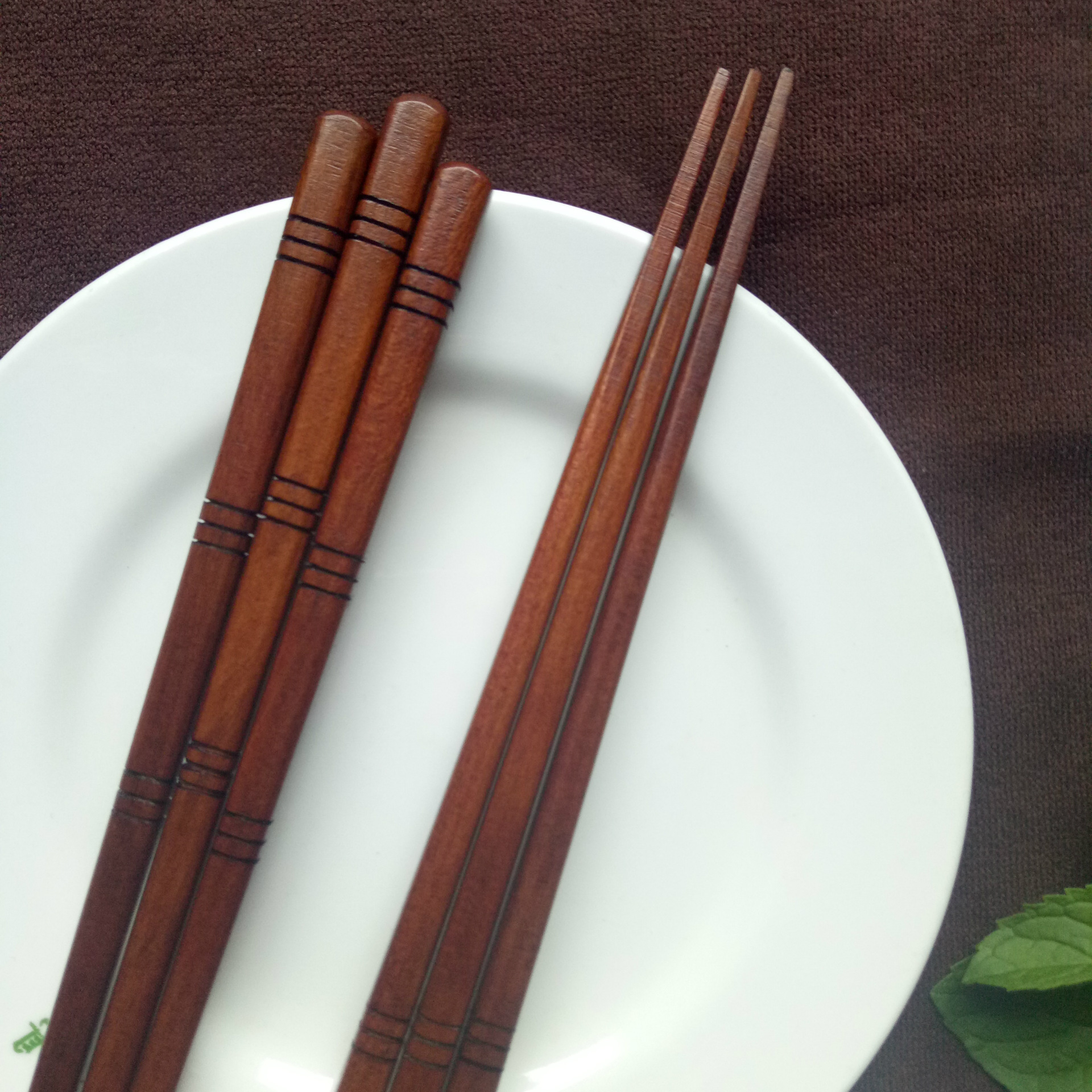 厂家批发 中式工艺品筷子纹理清晰材质坚硬用于商务馈赠可定制