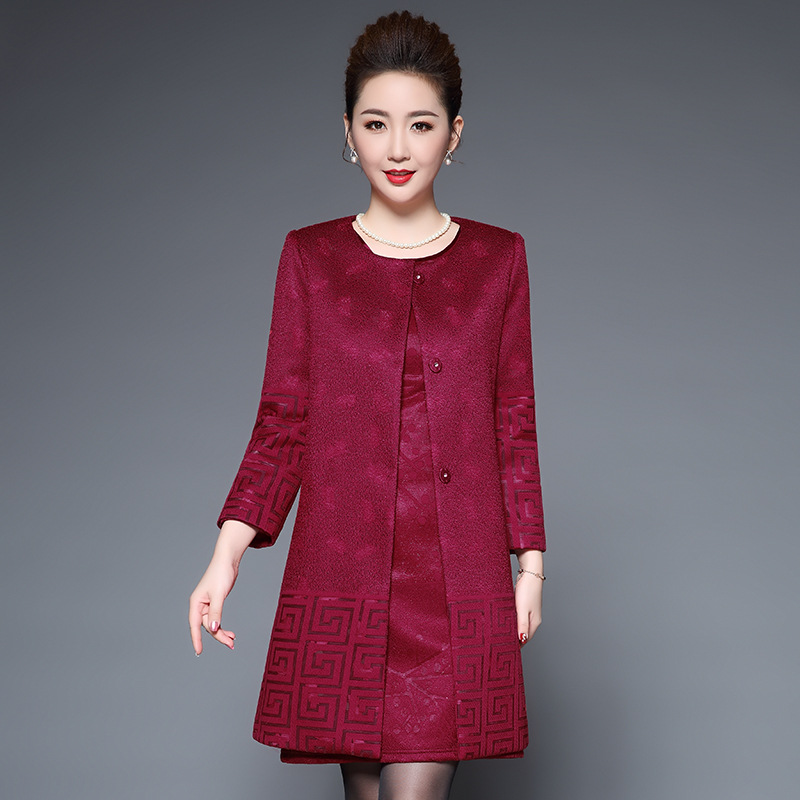 color=red>妈妈 /font>装 font color=red>冬装 /font>外套喜庆婚宴