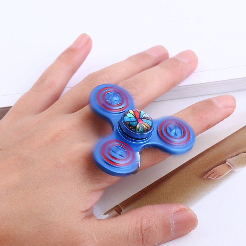 减压戒指金属陀螺 空中指环陀螺解压器新款三叶旋转陀螺新品现货