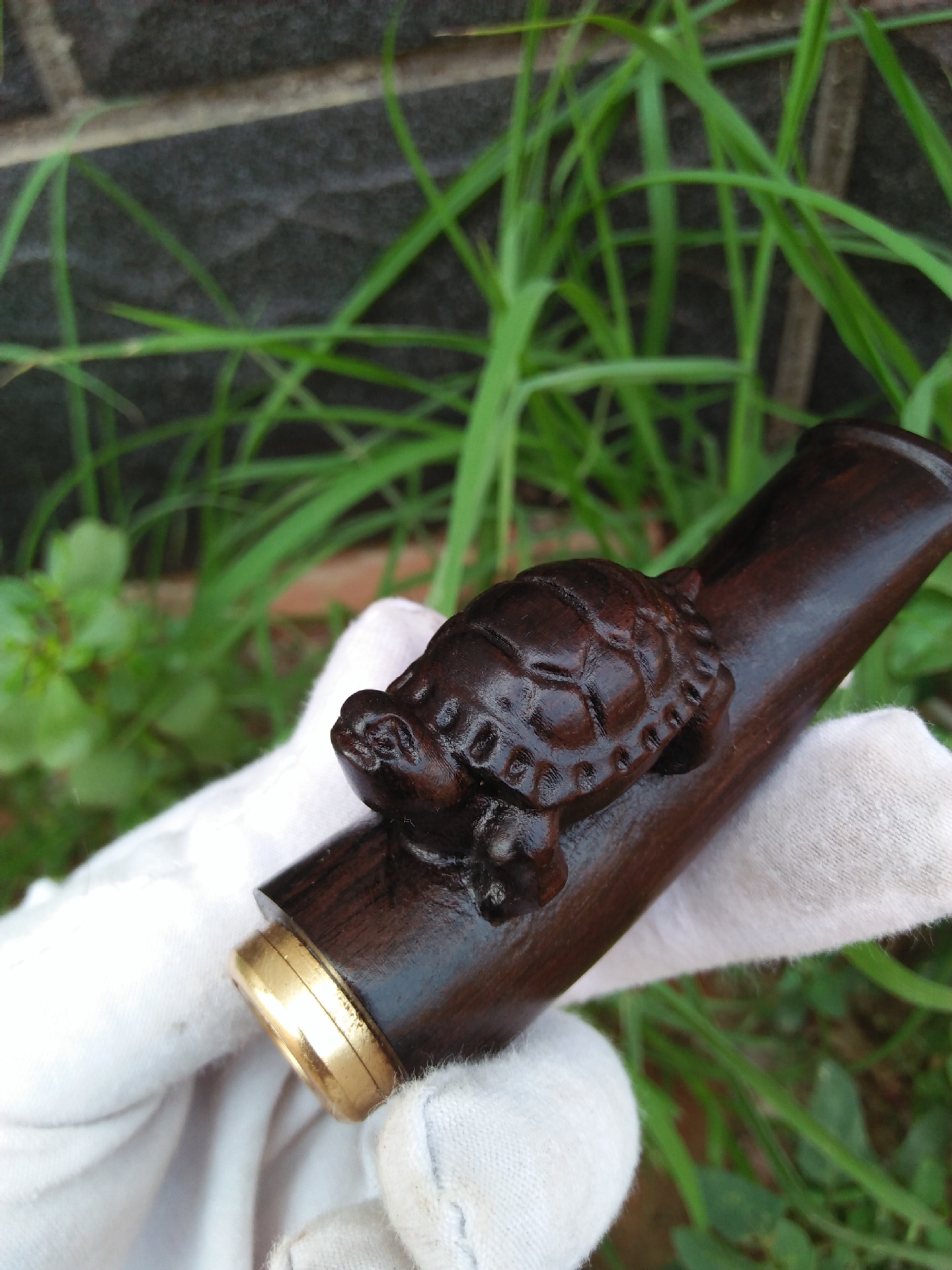 生产厂家乌木血檀精雕乌龟过滤烟嘴手把件富甲一方