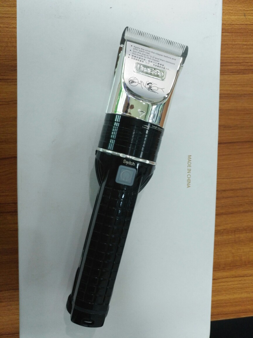 华尔博充电理发器600o毫安b7o电推剪光头推剪