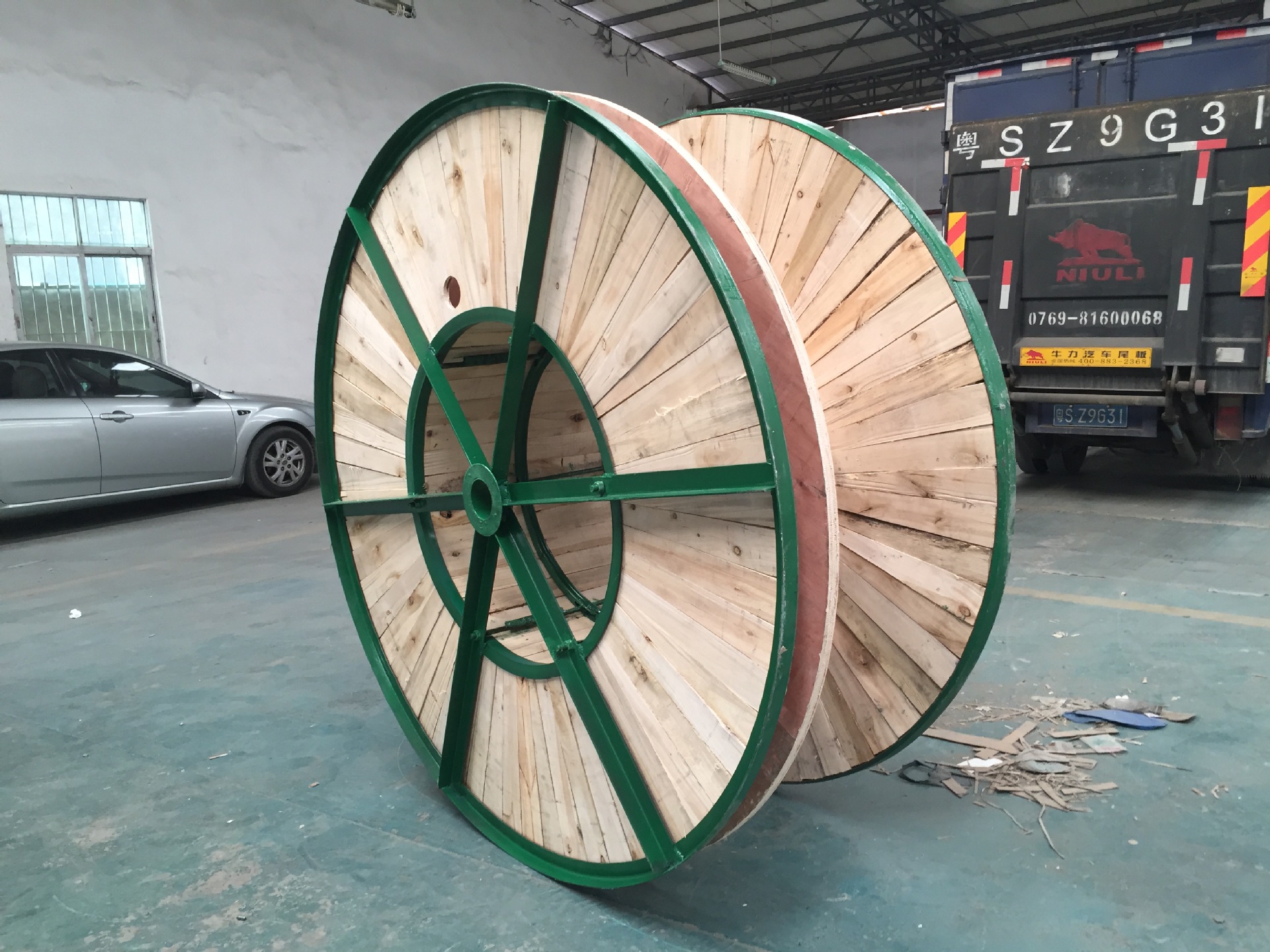 铁木盘 电缆盘 线盘 铁木轴 光纤盘 网络线用木盘 盘具 .