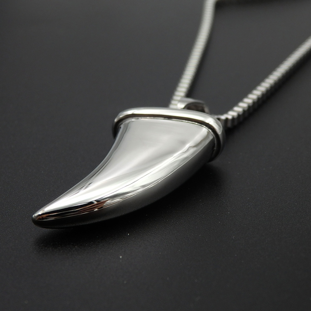 不锈钢小牛角吊坠辟邪保运欧美风项链配件批发地摊热销货源