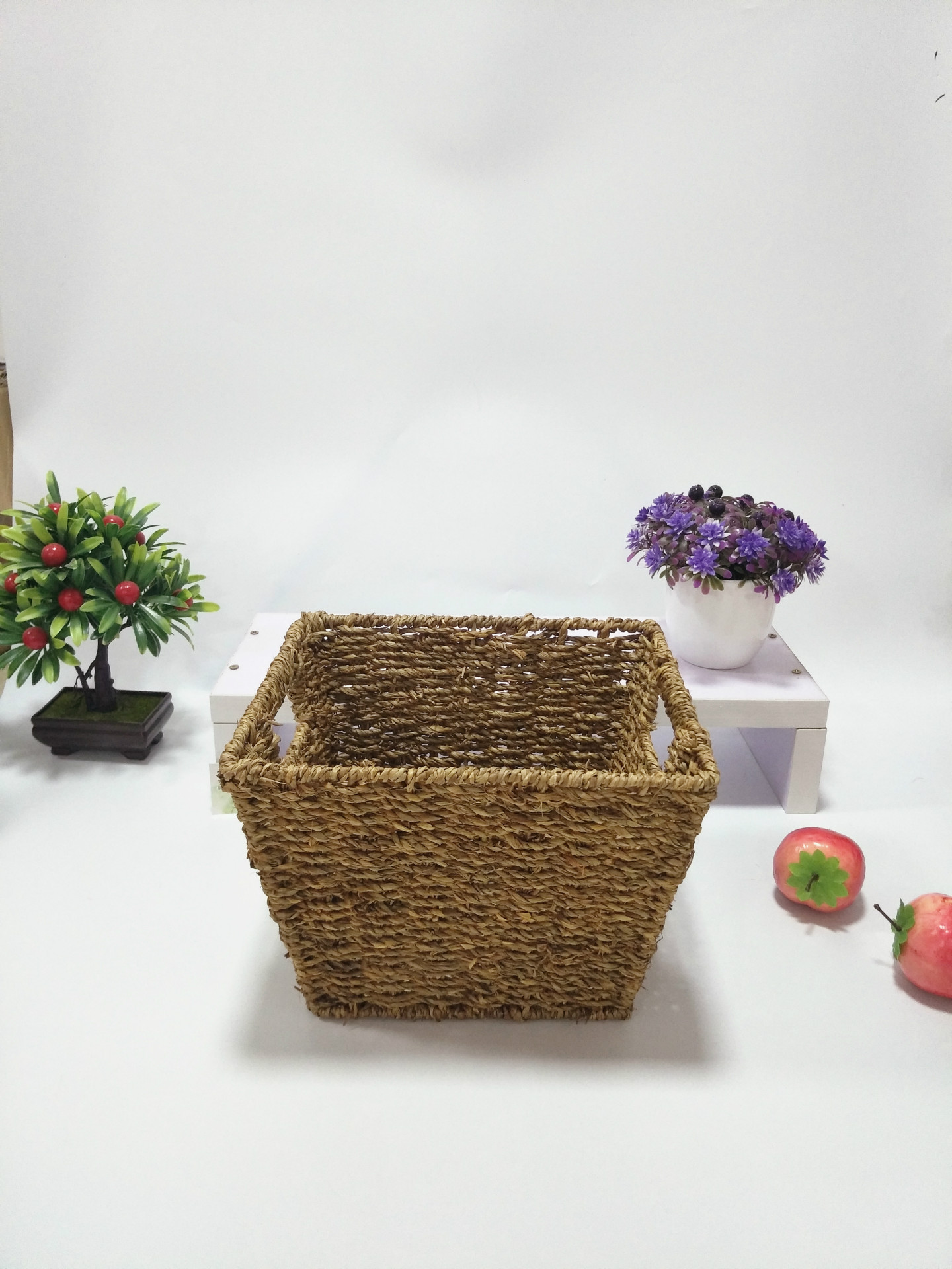 厂家直销水草编织收纳筐草编篮铁架储物筐水果篮手工编织收纳篮子