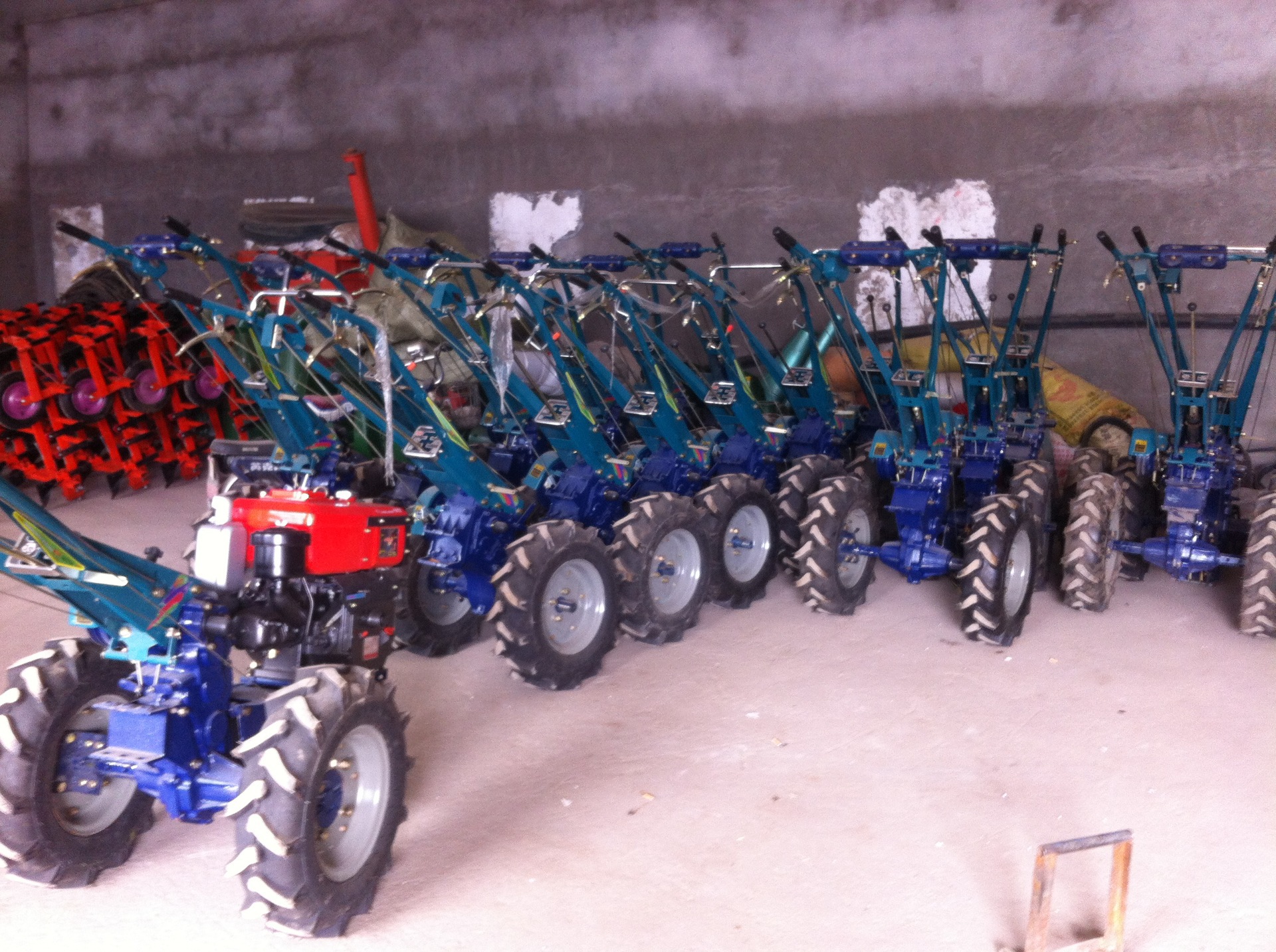 hbsfj80配套多功能旋耕翻地机水田旱地耕田机