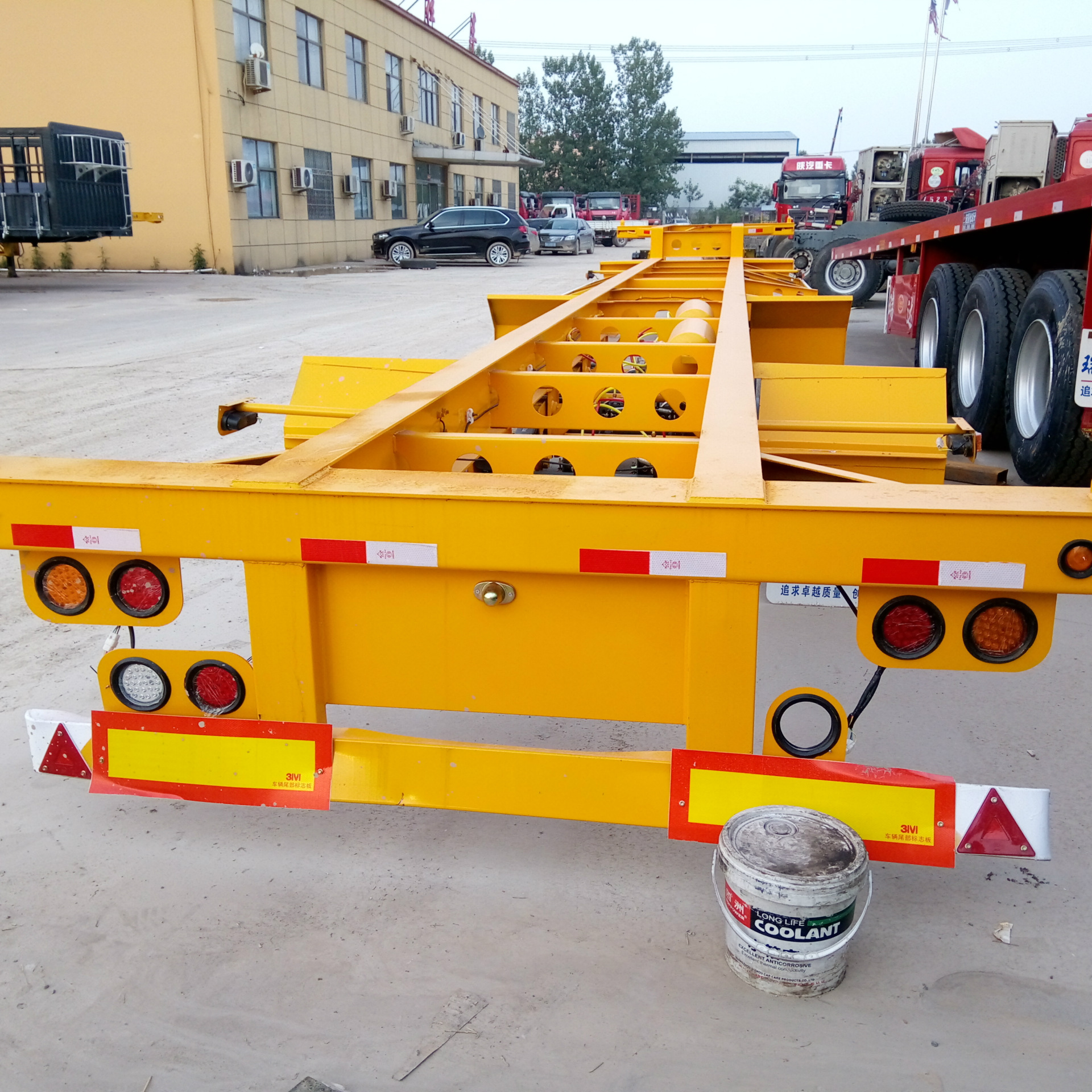 新式推出集装箱骨架车 40英尺集装箱骨架车价格 集装箱半挂车