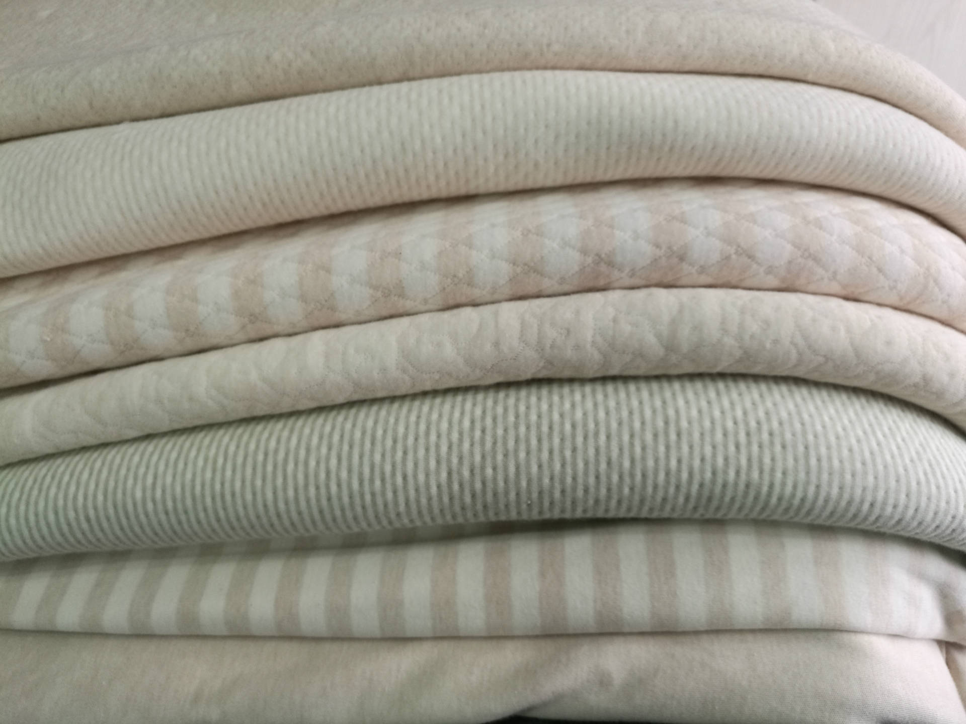 素色提花针织提花彩棉空气层空心棉夹层棉汗布棉毛布料批发