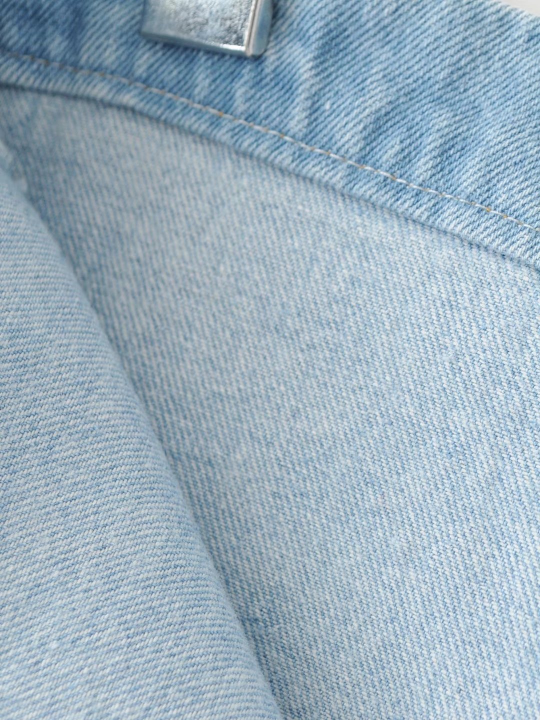 无模特 工艺 拼贴/拼接 面料名称 牛仔 主面料成分 含氯纤维(氯纶) 主