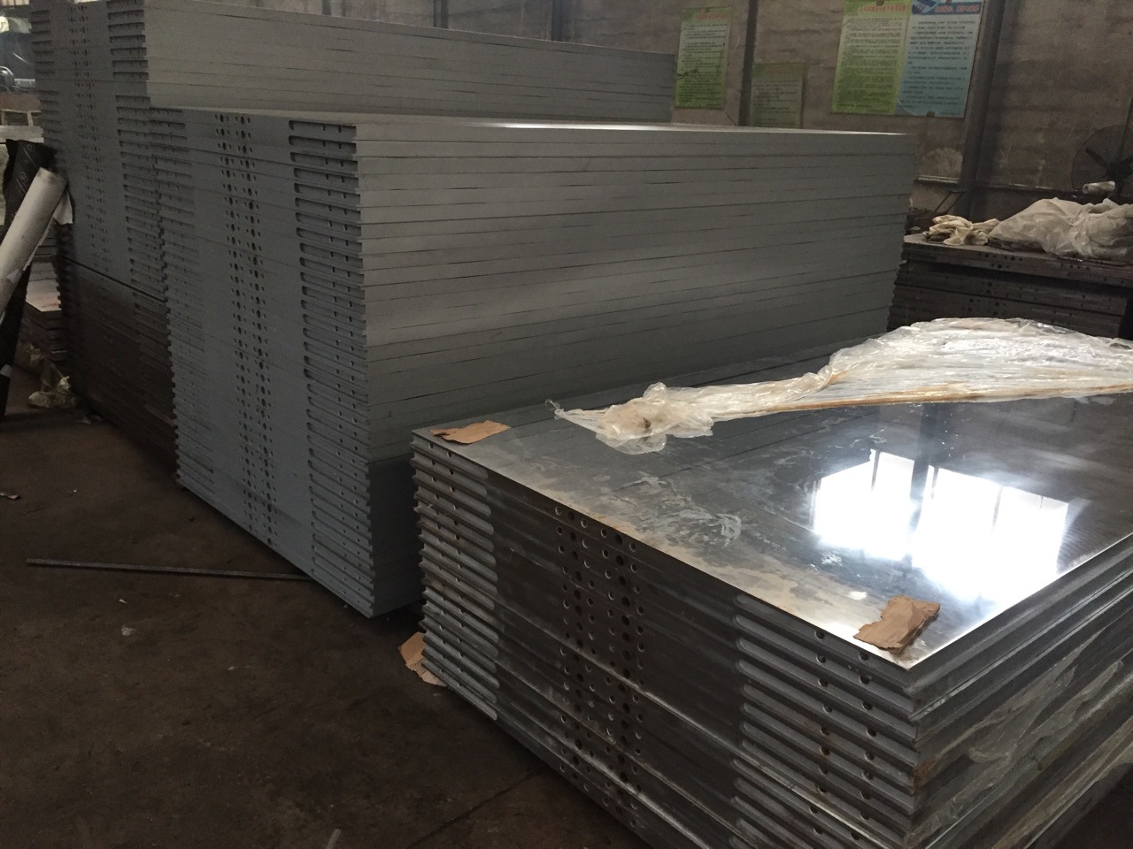 加工定做各种规格热压板