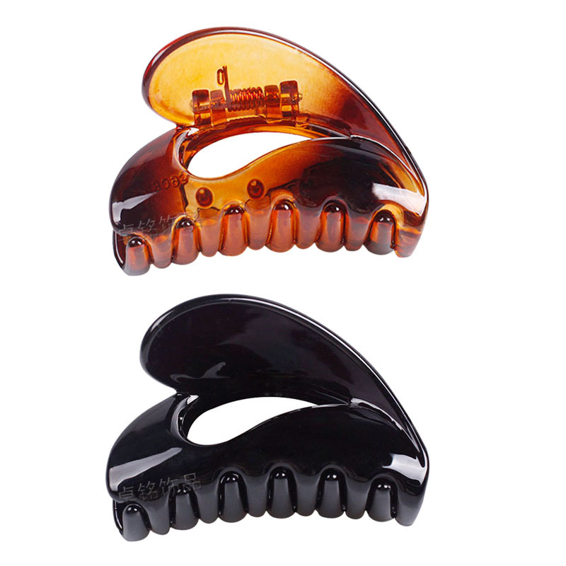 Zhuoming Japanese and Korean New Hollow Love Grip Women's Small Plastic Tray Hair Grip Drop-Resistant Barrettes Wholesale