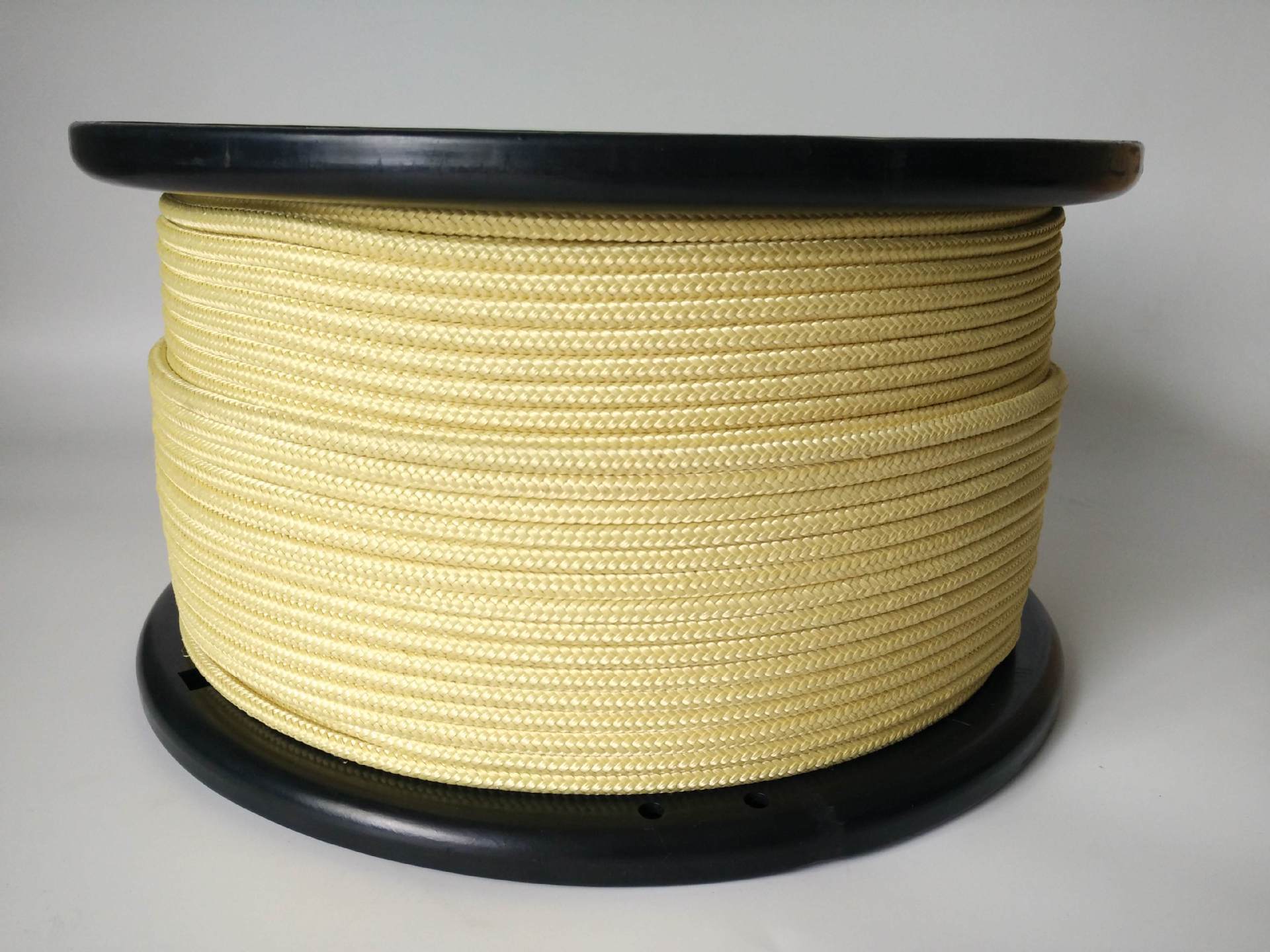 厂家直销芳纶绳1-20mm耐磨耐高温 煤矿开采阻燃凯芙拉纤维绳